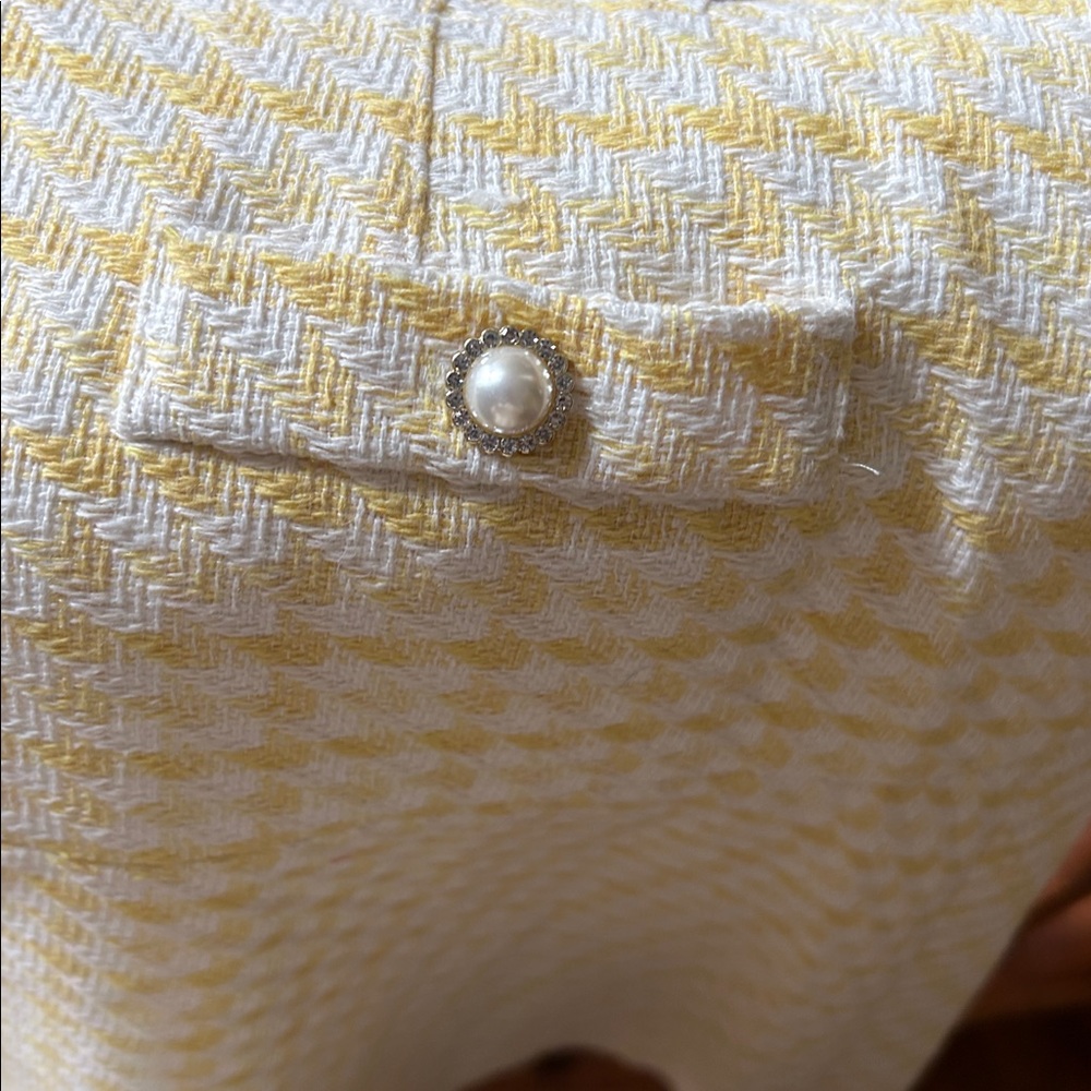 Karl Lagerfeld Elegant Yellow Checkered Sleeveless Dress - Picture 5 of 9